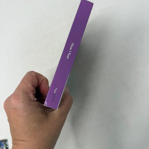 Lovevery How I Feel Board Book - Montessori Baby Development - Picture 4 of 4